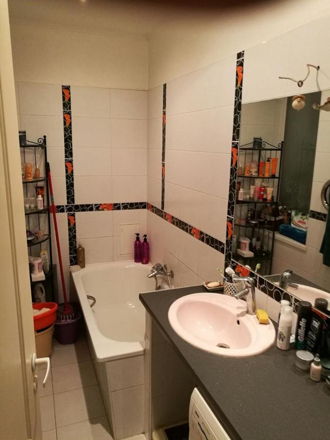 Cozy Apartment In Good Location! Riga Exteriér fotografie